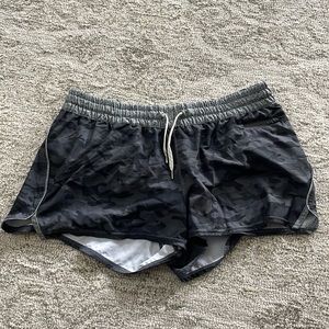 Vuori Clementine Shorts. Camo color. Tag cut out. Rarely worn.